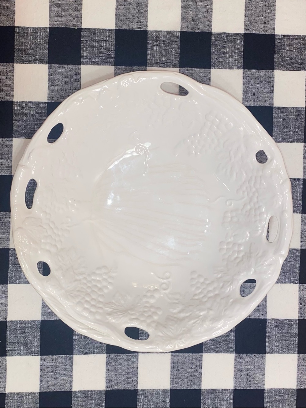 VINTAGE CENTURY Round Fruit Themed Embossed  Serving/Display Bowl WHT 13-1/2”
